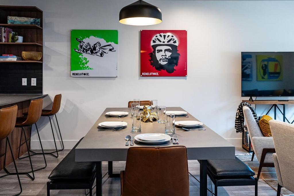 Apartament Revel In The Stoke By Revelstoke Vacations Zewnętrze zdjęcie