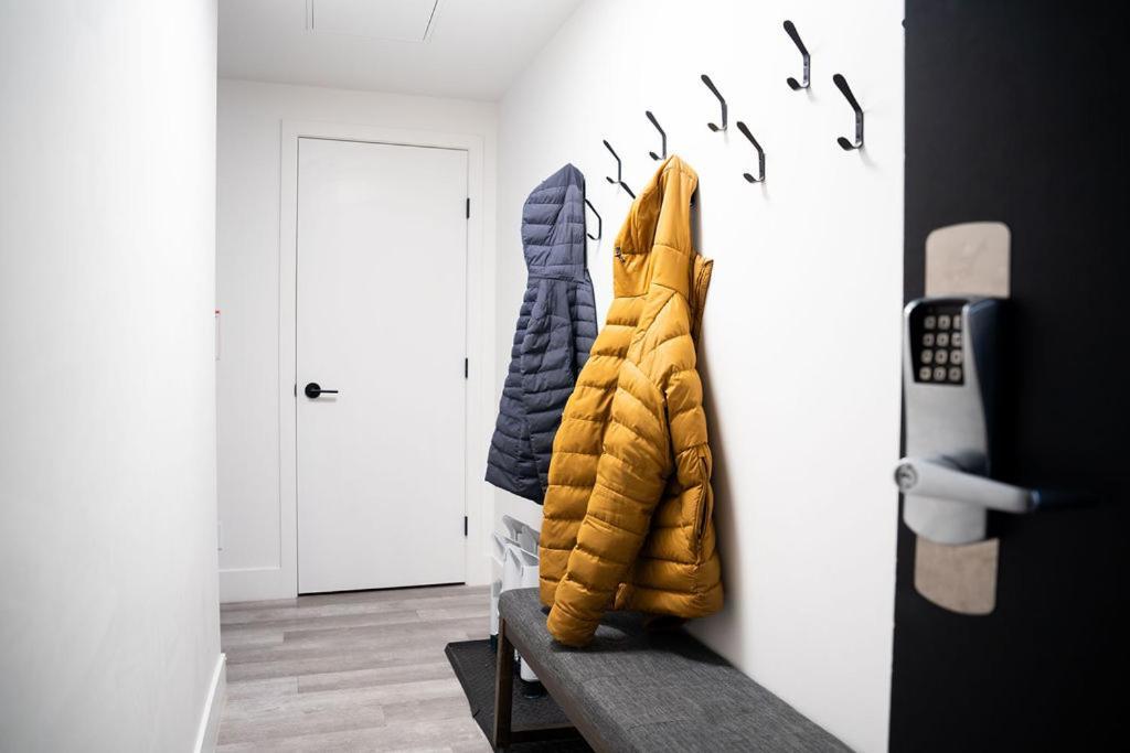 Apartament Revel In The Stoke By Revelstoke Vacations Zewnętrze zdjęcie