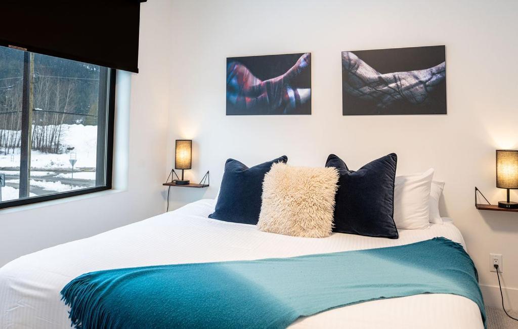 Apartament Revel In The Stoke By Revelstoke Vacations Zewnętrze zdjęcie